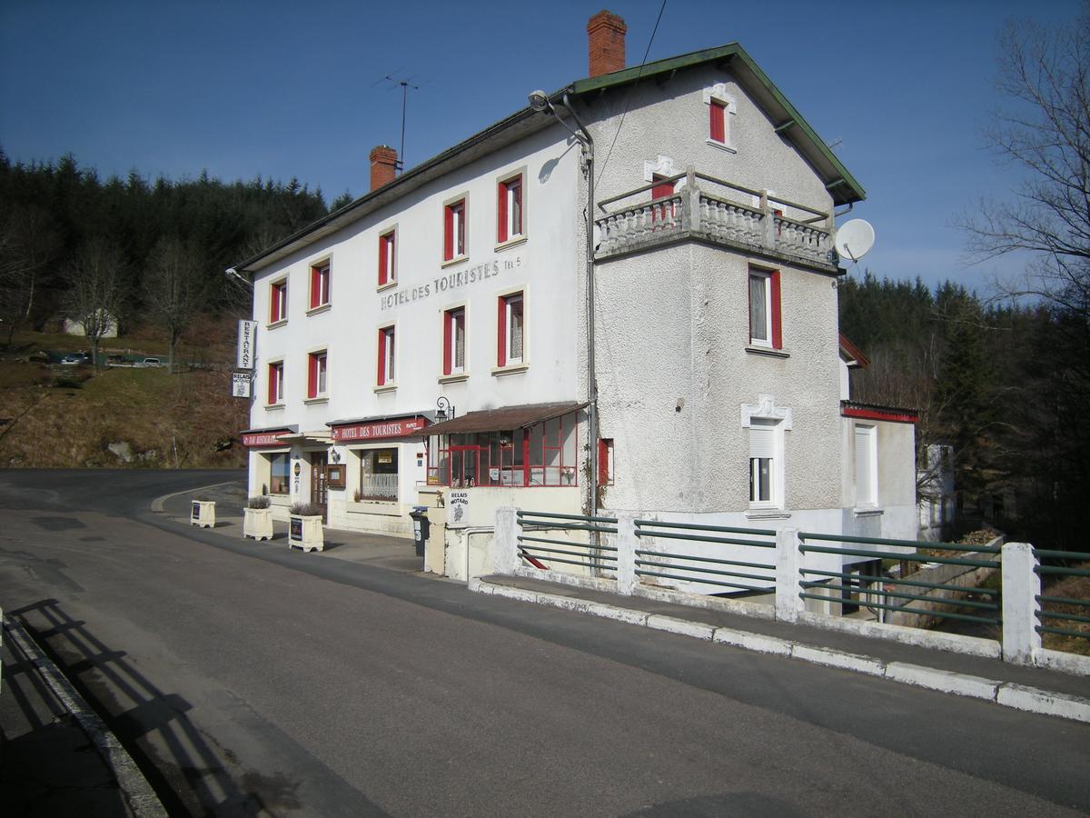 Hotel Gites Des Touristes Vollore-Montagne Bagian luar foto